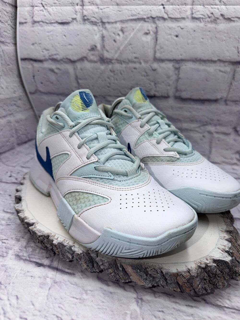 Nike Women's Court Lite 4 Tennis Shoes Size 9.5 Glacier Blue